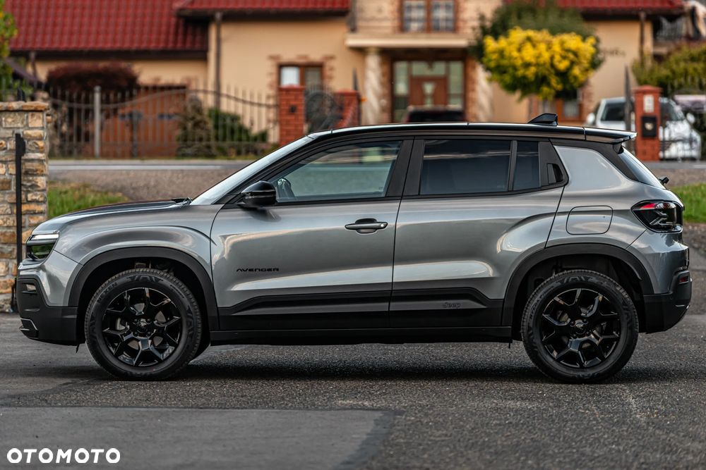 Jeep Avenger 1.2 GSE T3 Turbo-Benzin GDI Longitude - 5