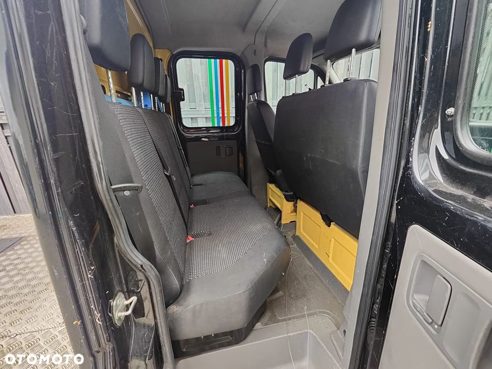 Mercedes-Benz Sprinter - 13