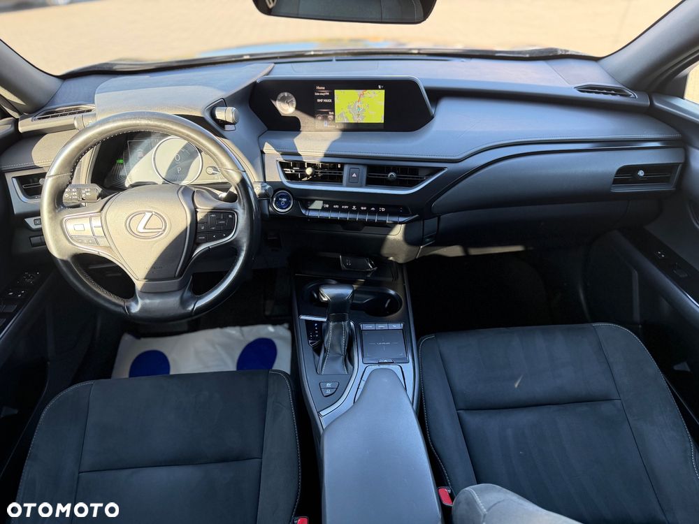 Lexus UX 250h Elegance 2WD - 19