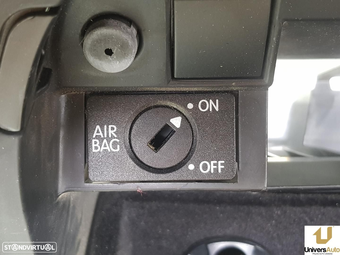 PORTA LUVAS VOLKSWAGEN GOLF VI 2010 -1K1857101M - 3