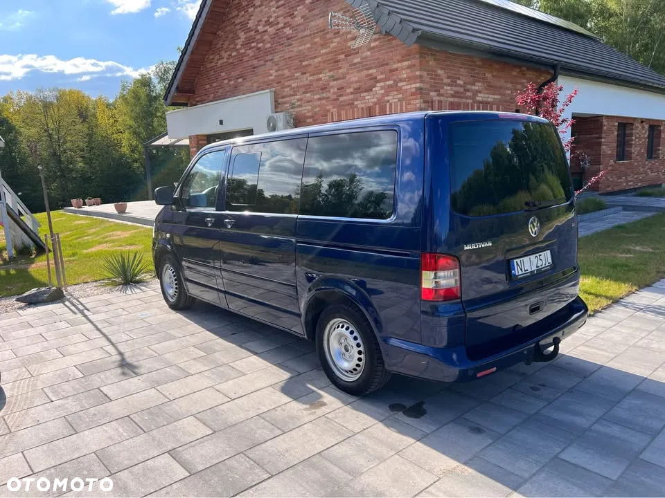 Volkswagen Multivan - 4