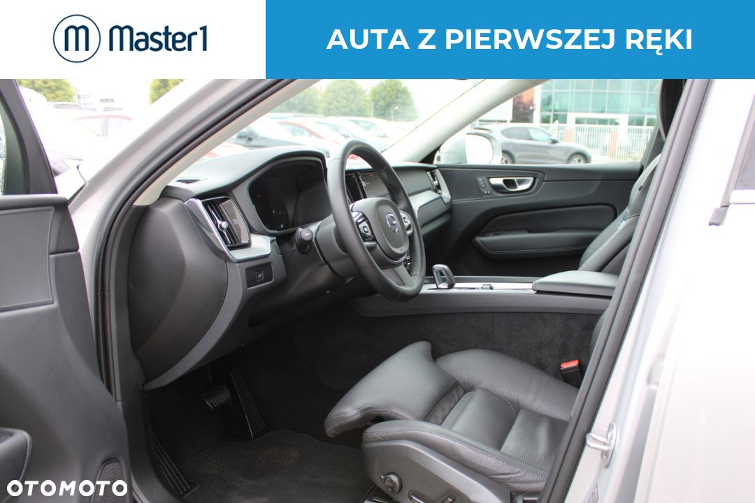 Volvo XC 60 B4 D AWD Plus Bright - 9