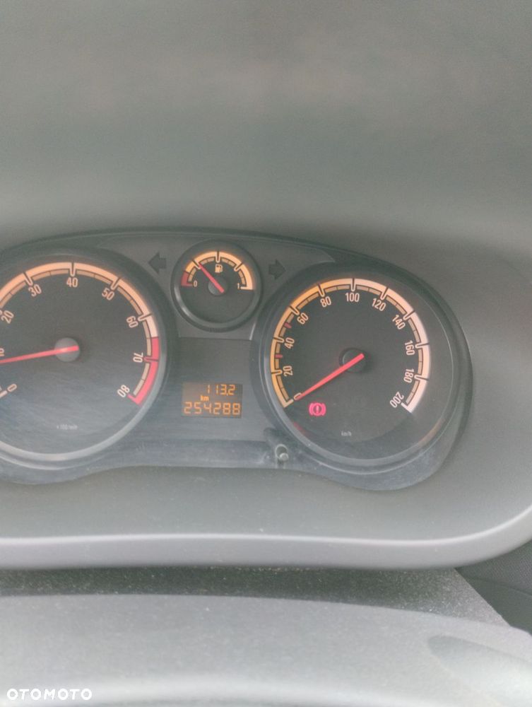 Opel Corsa 1.2 16V Cosmo - 7