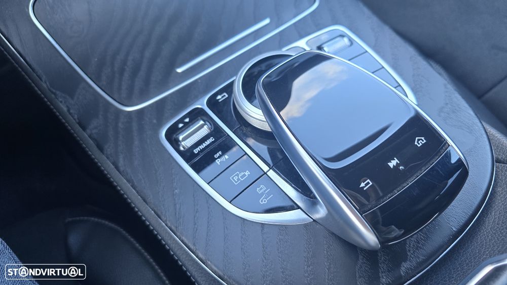 Mercedes-Benz E 300 de AMG Line - 27