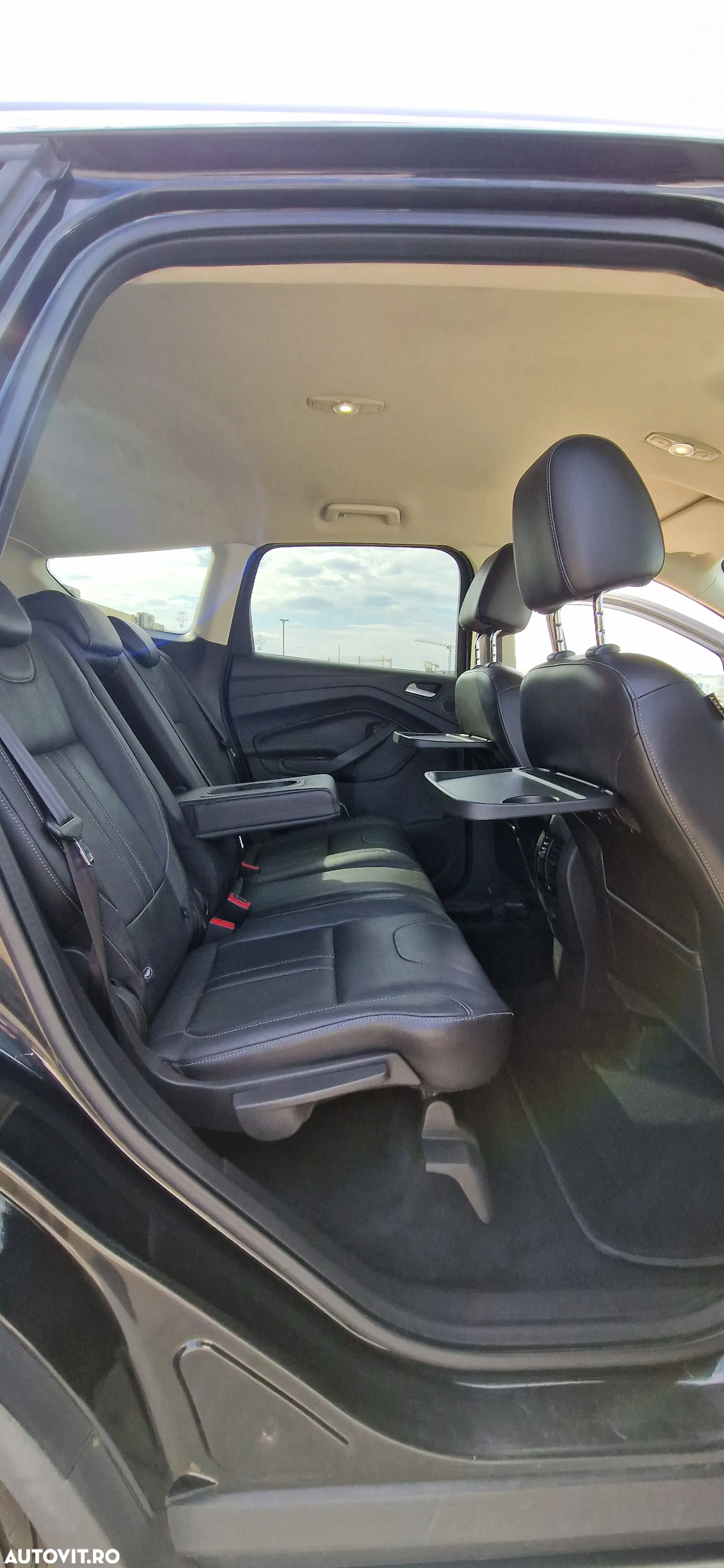 Ford Kuga 2.0 TDCi 4WD Powershift Titanium - 8