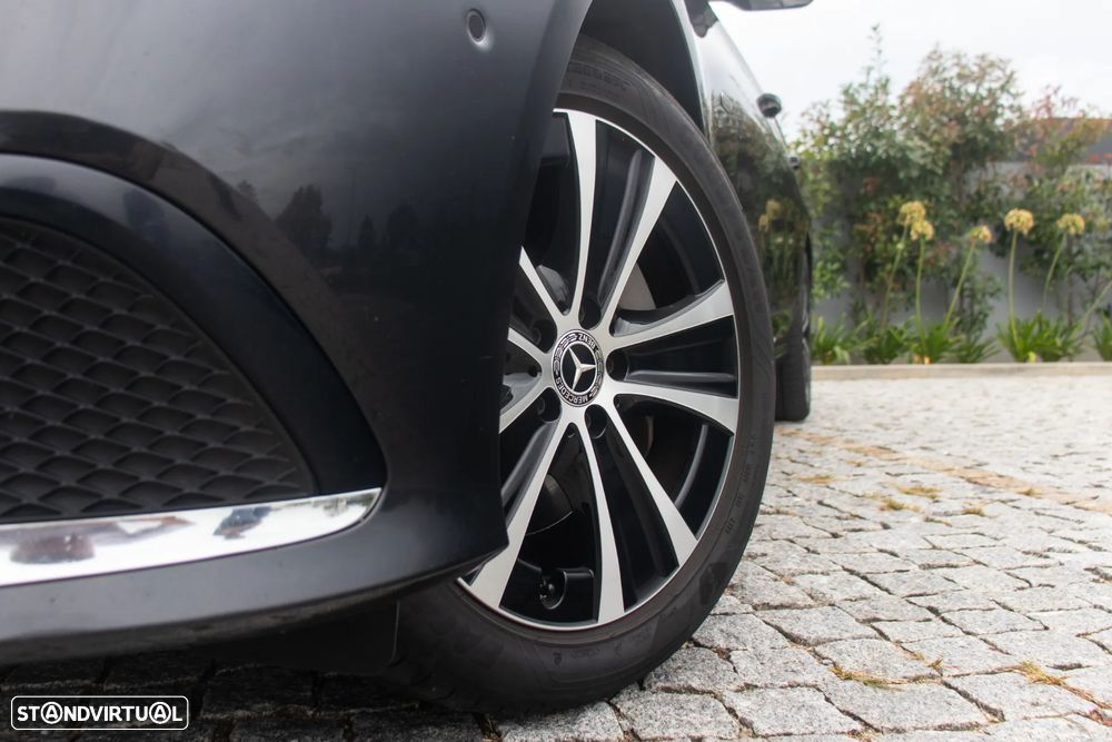 Mercedes-Benz E 300 e Station 9G-TRONIC Avantgarde - 6