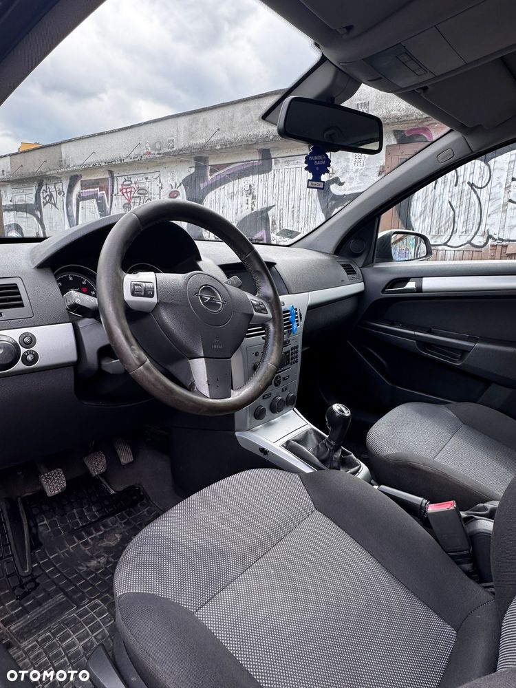 Opel Astra 1.7 CDTI Enjoy - 9