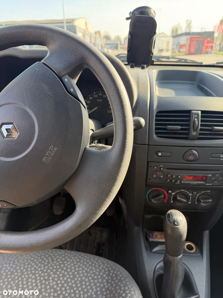 Renault Clio 1.5 dCi Campus - 10