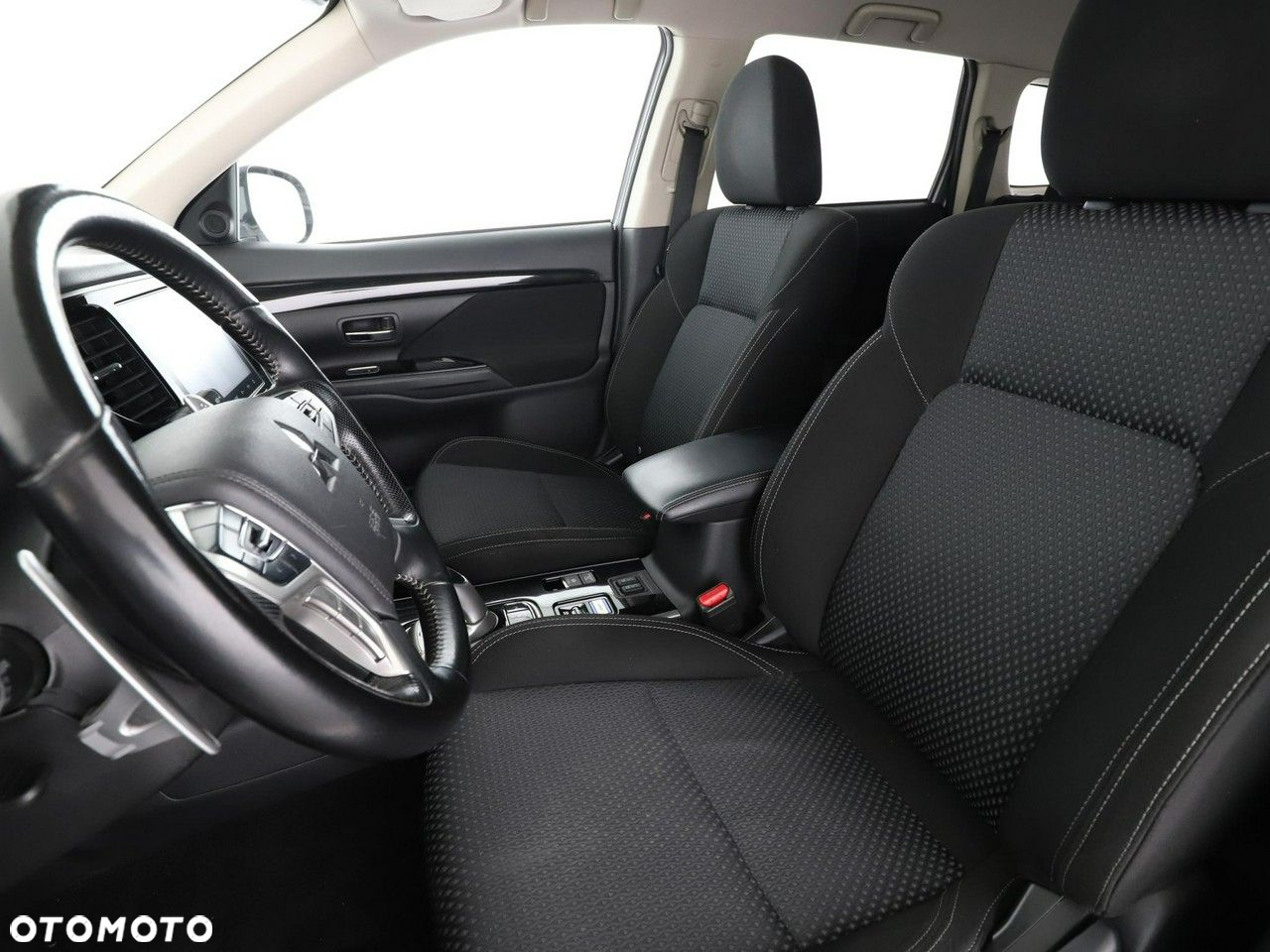 Mitsubishi Outlander 2.4 4WD Plug-In Hybrid Spirit - 13