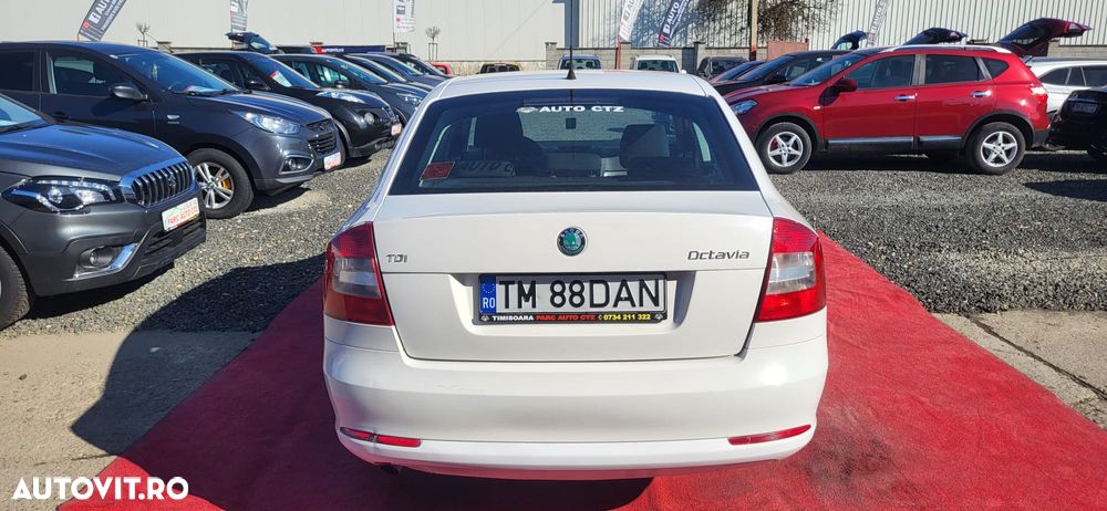 Skoda Octavia 1.6 TDI DPF Active - 32