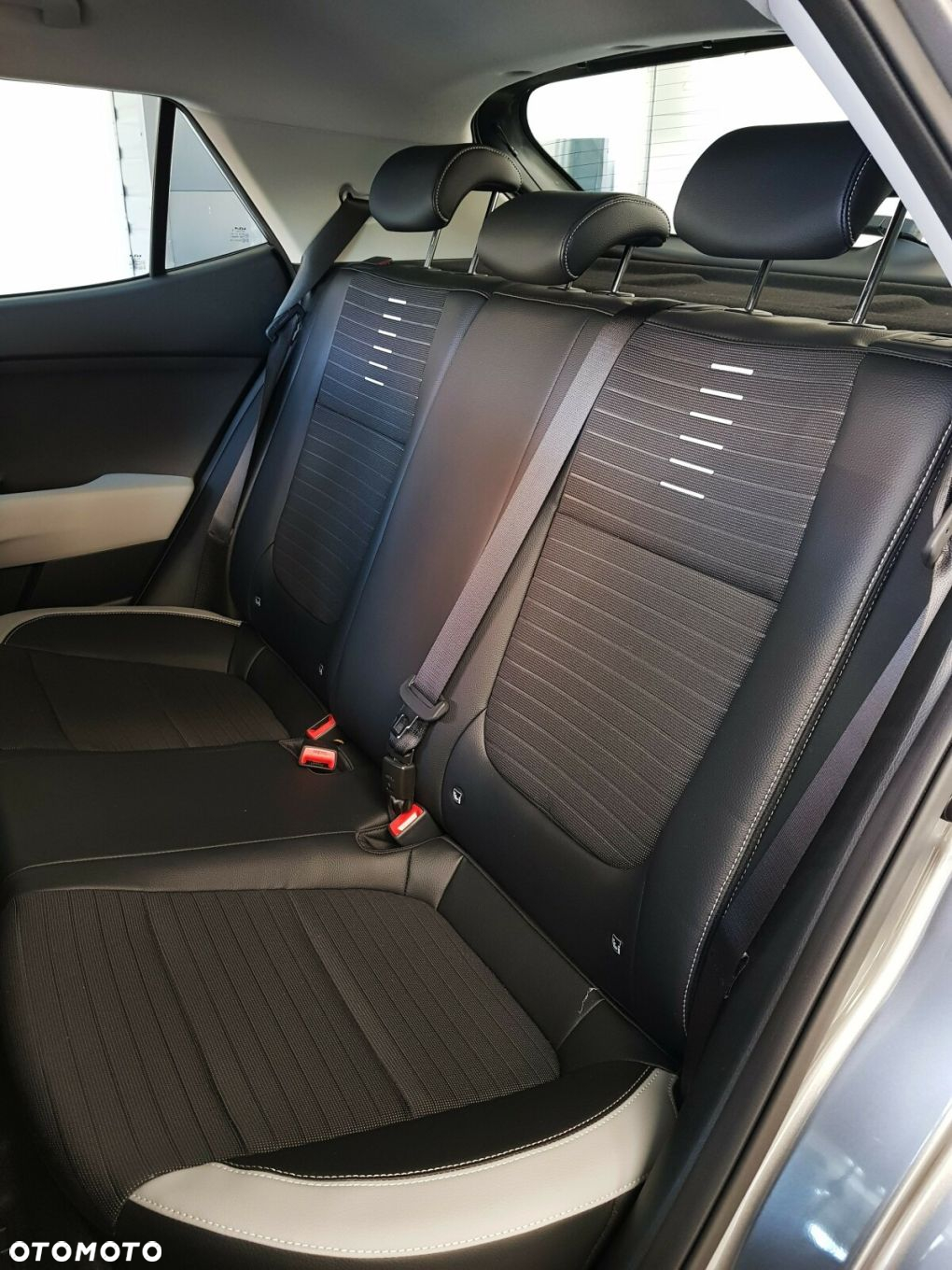 Kia Stonic 1.0 T-GDI L - 23