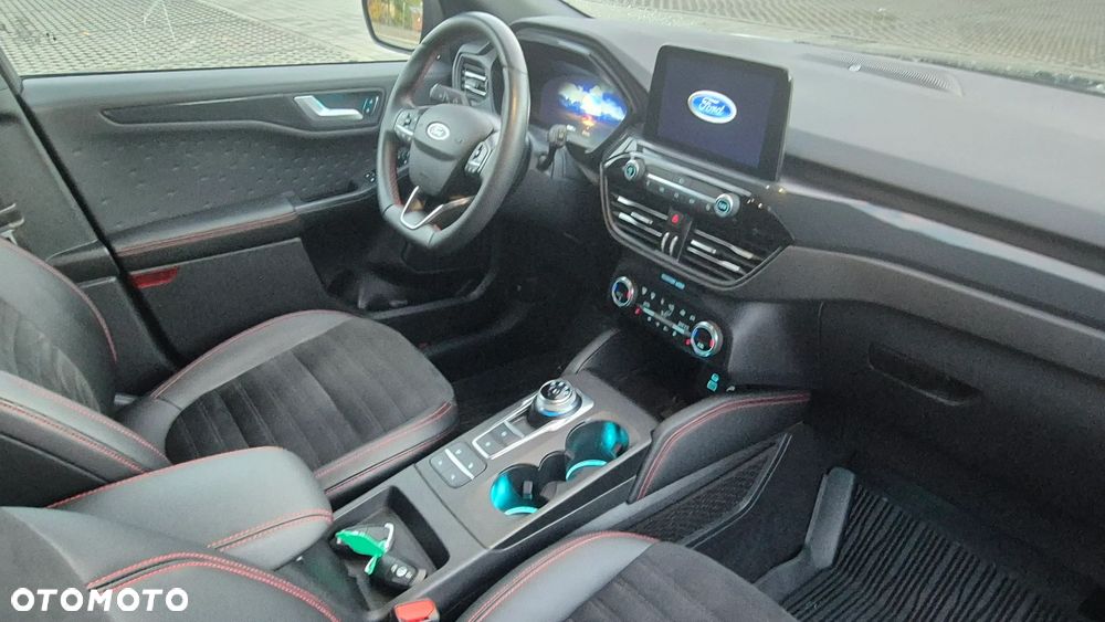 Ford Kuga 2.5P PHEV FWD ST-Line - 15