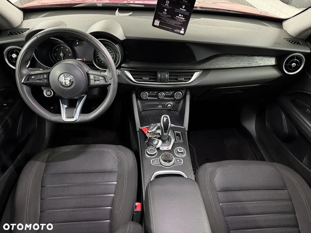 Alfa Romeo Stelvio 2.2 16V AT8 Q4 Business - 8