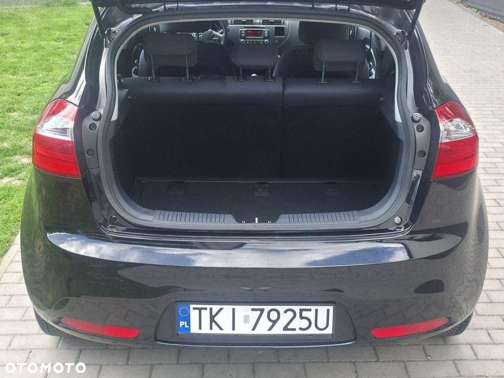 Kia Rio - 7