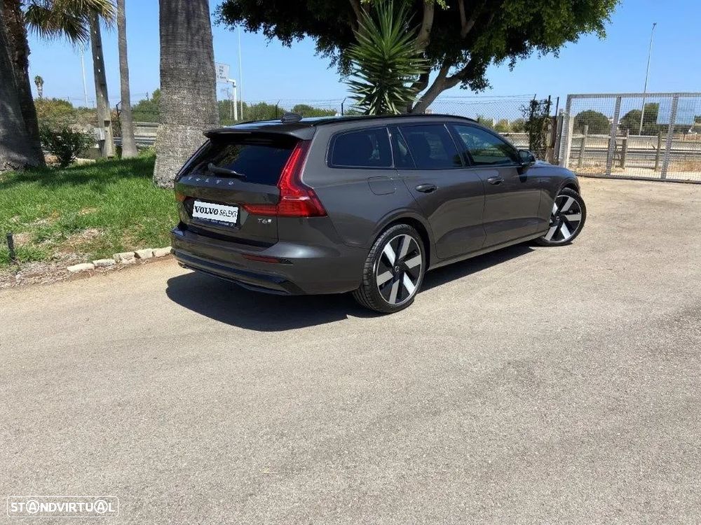 Volvo V60 2.0 T6 AWD TE Plus Dark - 25