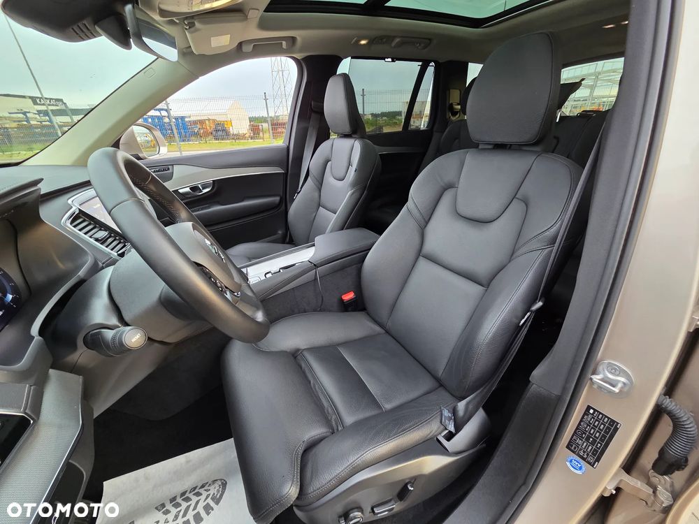 Volvo XC 90 B5 D AWD Plus Bright - 11