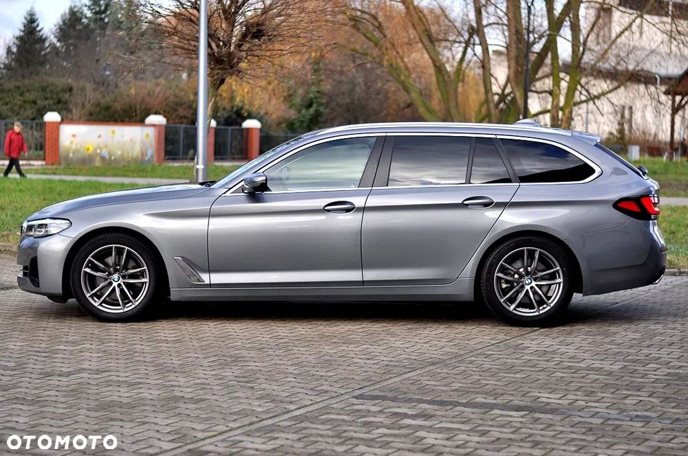 BMW Seria 5 520i - 13