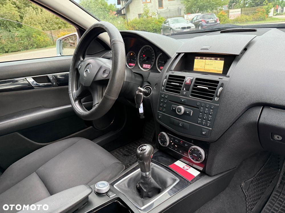 Mercedes-Benz Klasa C 220 CDI Elegance - 11