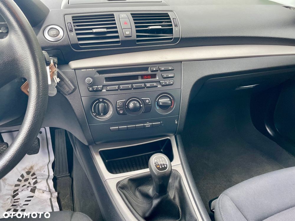 BMW Seria 1 - 27