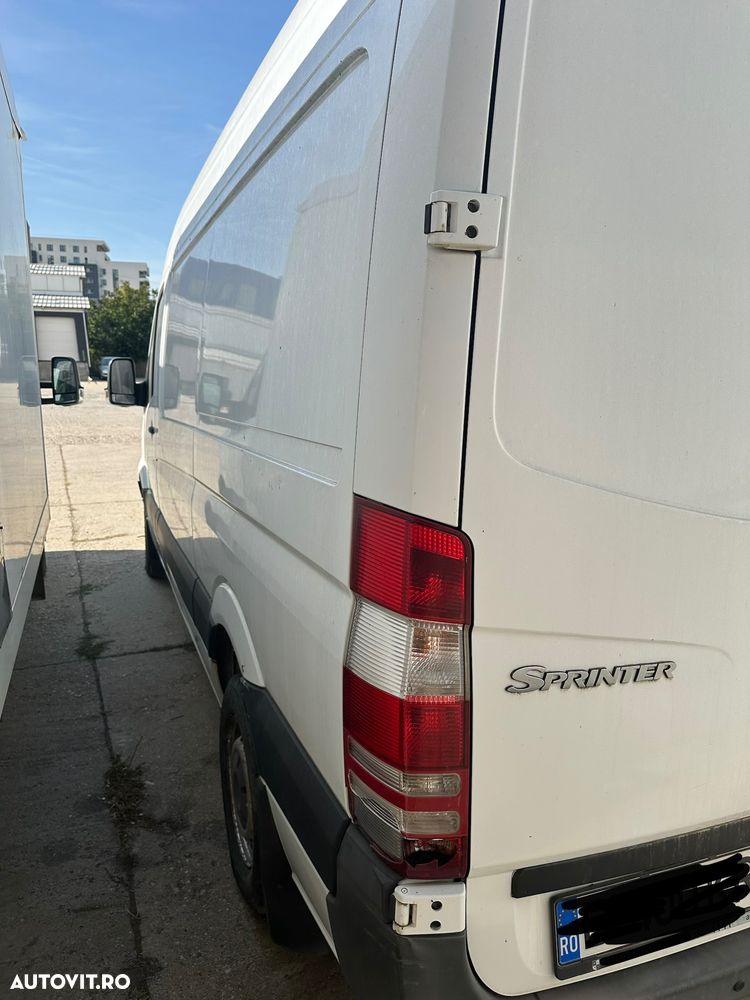 Mercedes-Benz Sprinter - 4