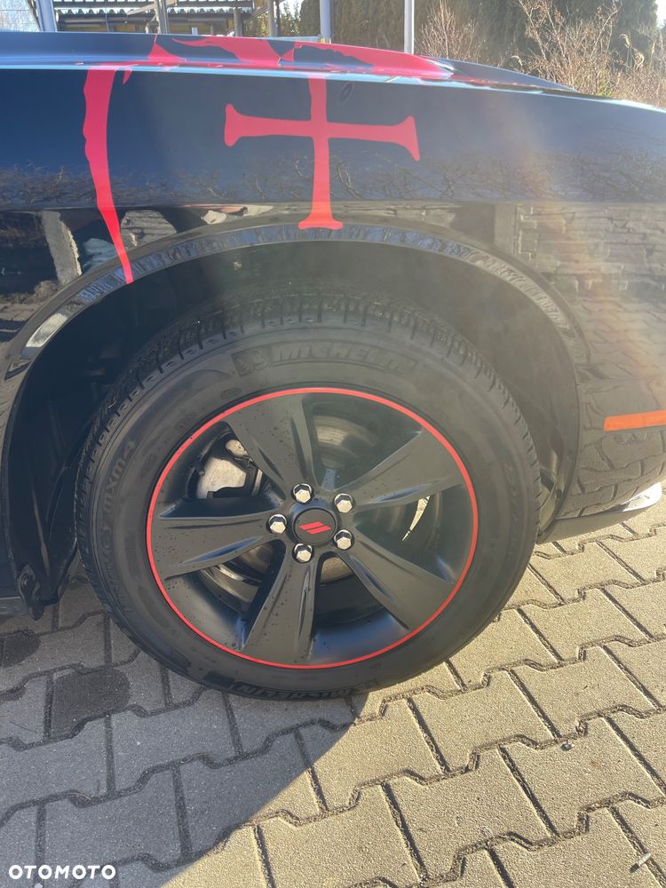 Dodge Challenger 3.6 SXT Plus - 13