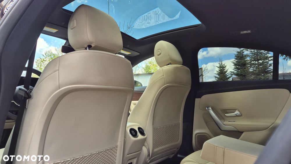 Mercedes-Benz CLA 250 7G-DCT AMG Line - 10