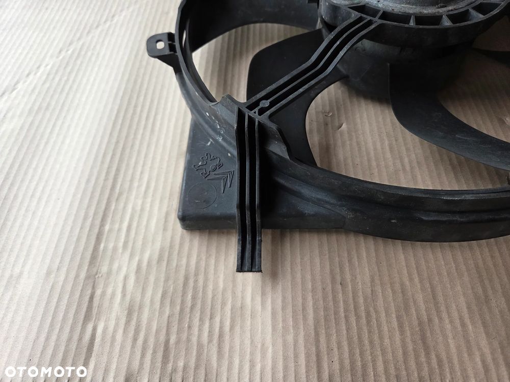 Wentylator chłodnic Peugeot 208 1.6 E HDI - 2