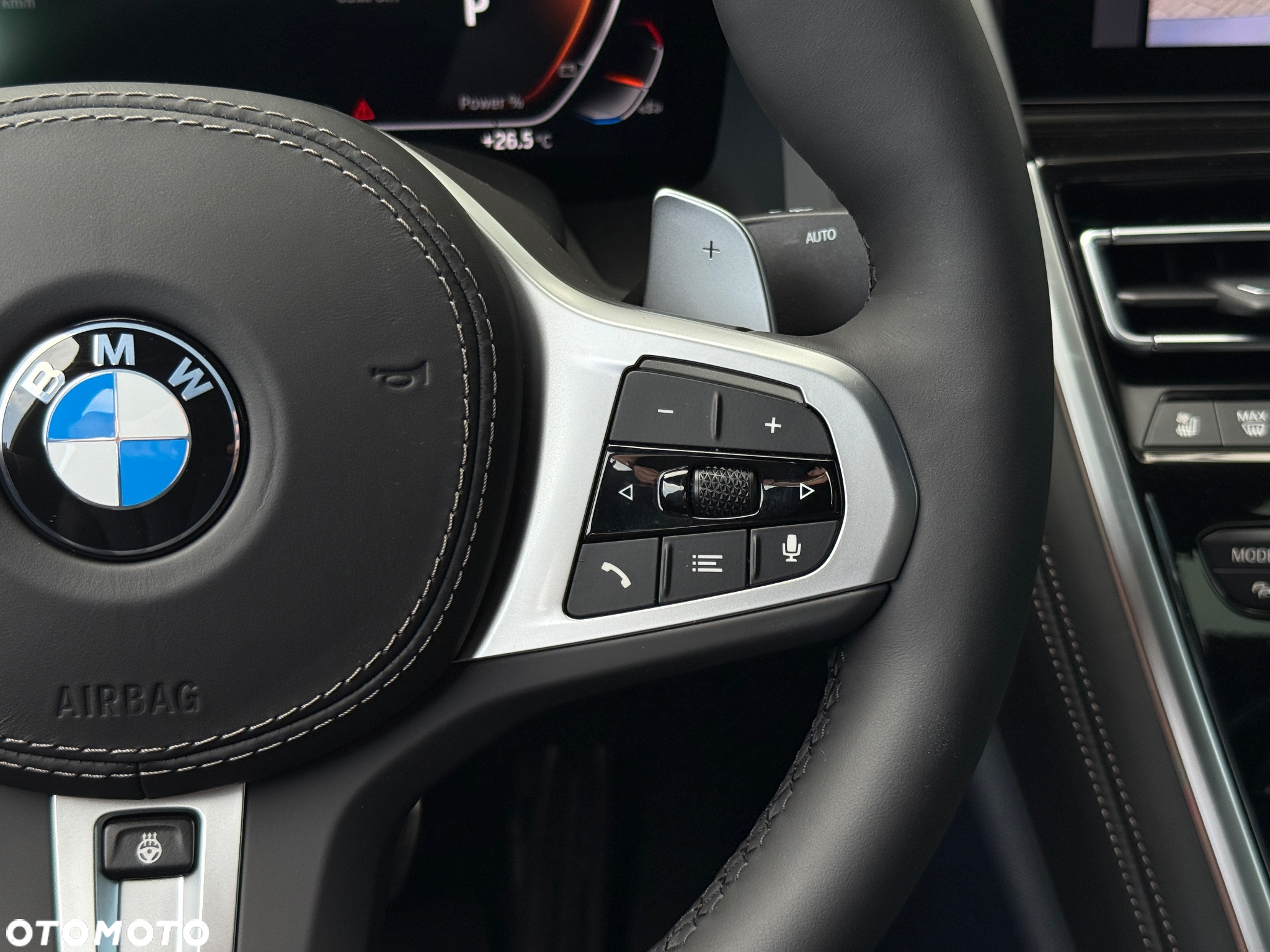 BMW Seria 8 - 26