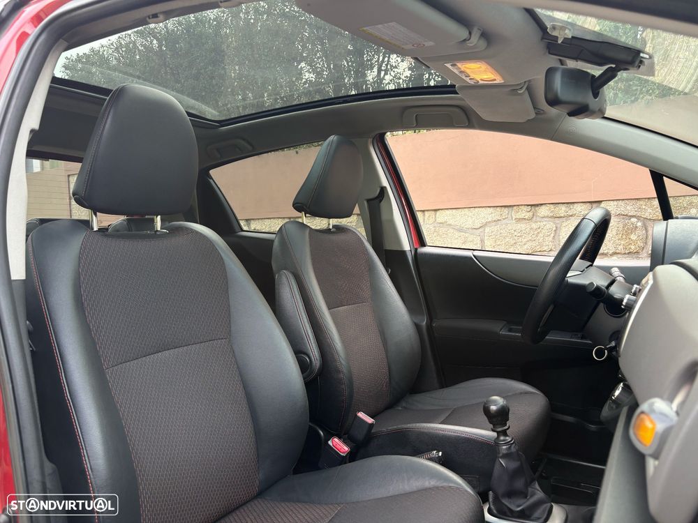 Toyota Yaris 1.33 VVT-i Sport +P.Techno +P.Plus+P.Luxury - 25