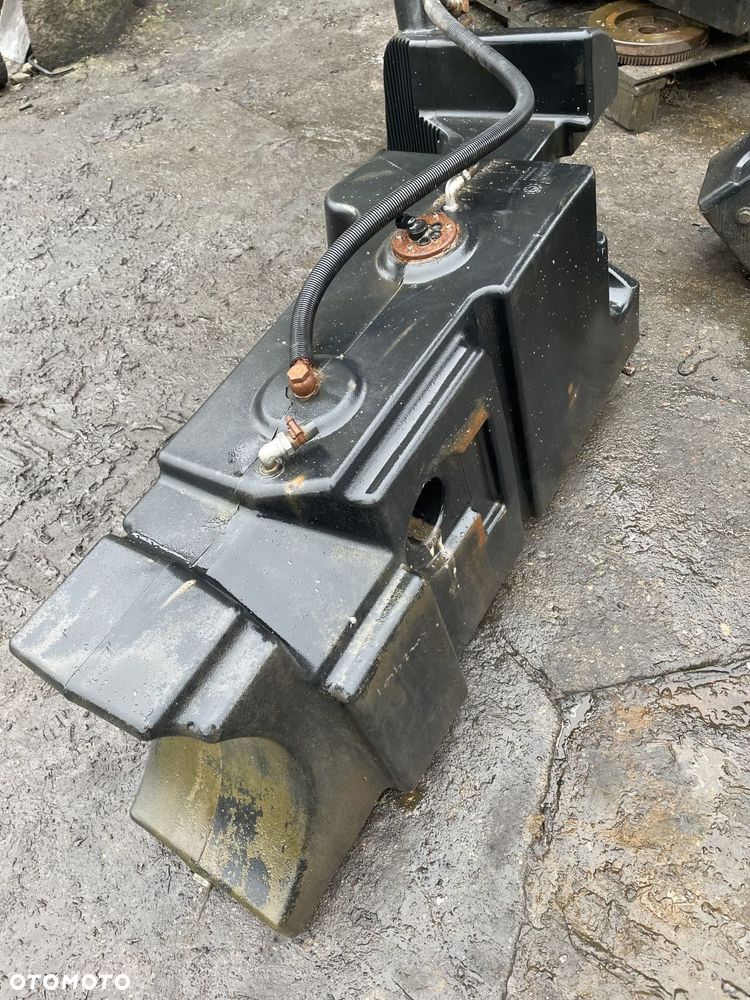 Deutz Fahr Agrotron - zbiornik paliwa 001418183 - 2