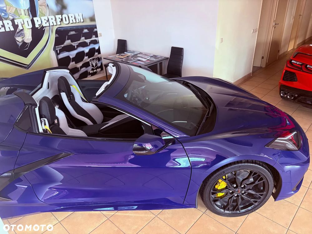 Chevrolet Corvette - 3