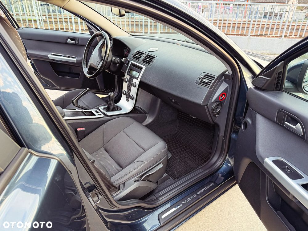 Volvo V50 D3 Summum - 23