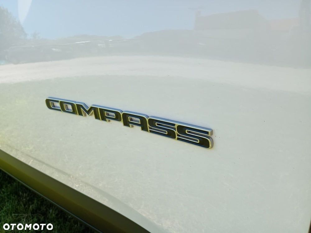 Jeep Compass - 13