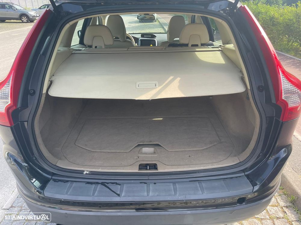 Volvo XC 60 2.0 D3 Drive - 11