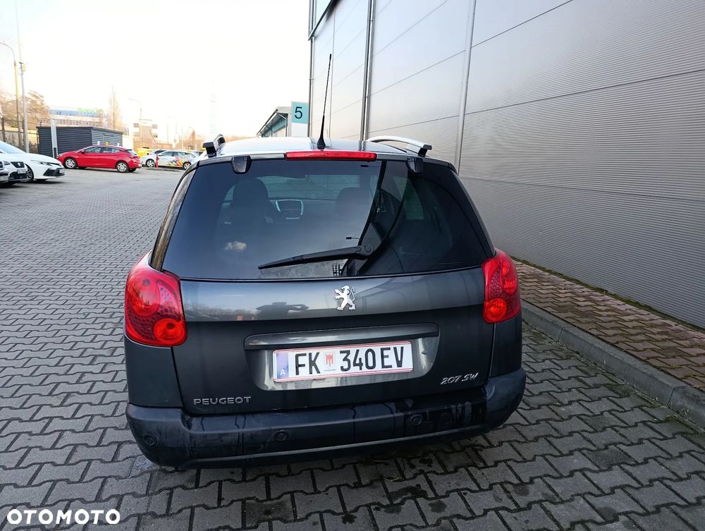 Peugeot 207 95 VTi Premium - 32