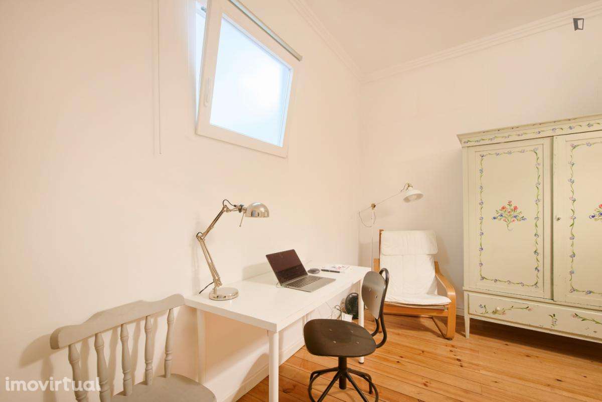 Quarto - localizado em Martim Moniz Lisbon - Grande imagem: 4/20