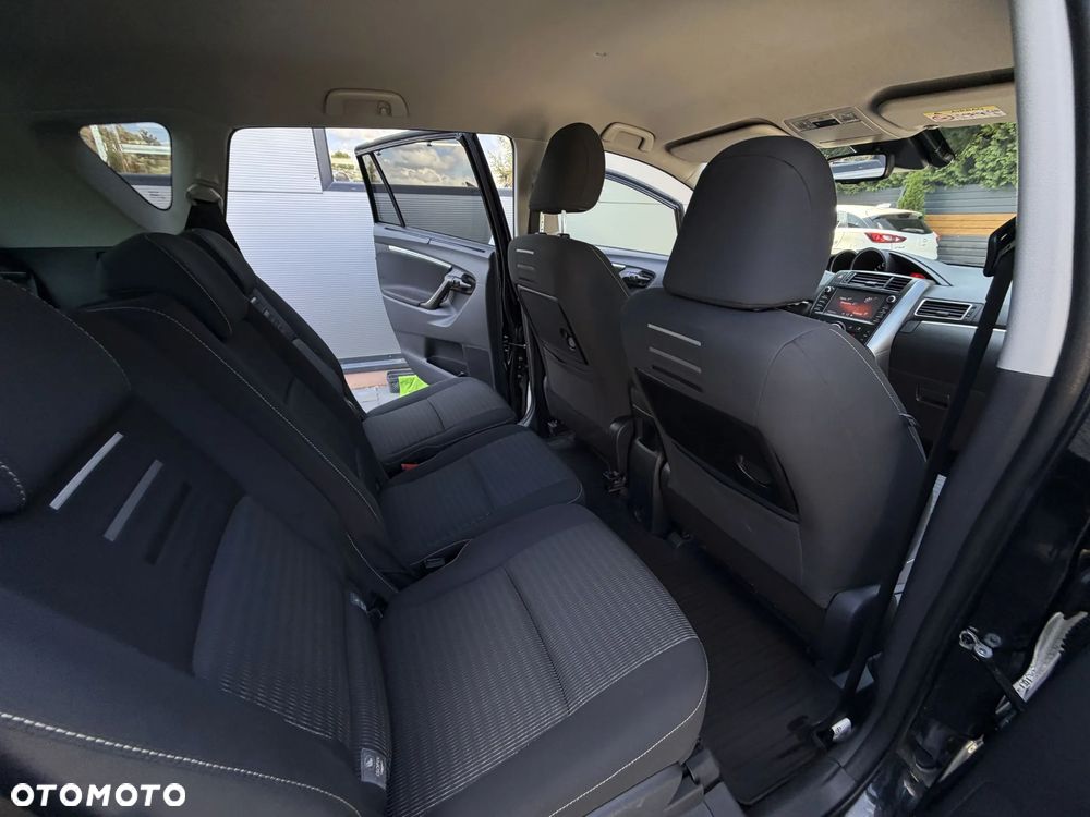 Toyota Verso 1.8 Prestige 7os - 17