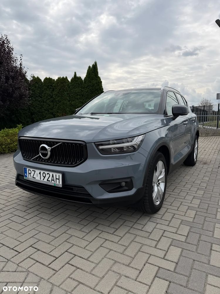 Volvo XC 40 T3 Momentum Pro - 19