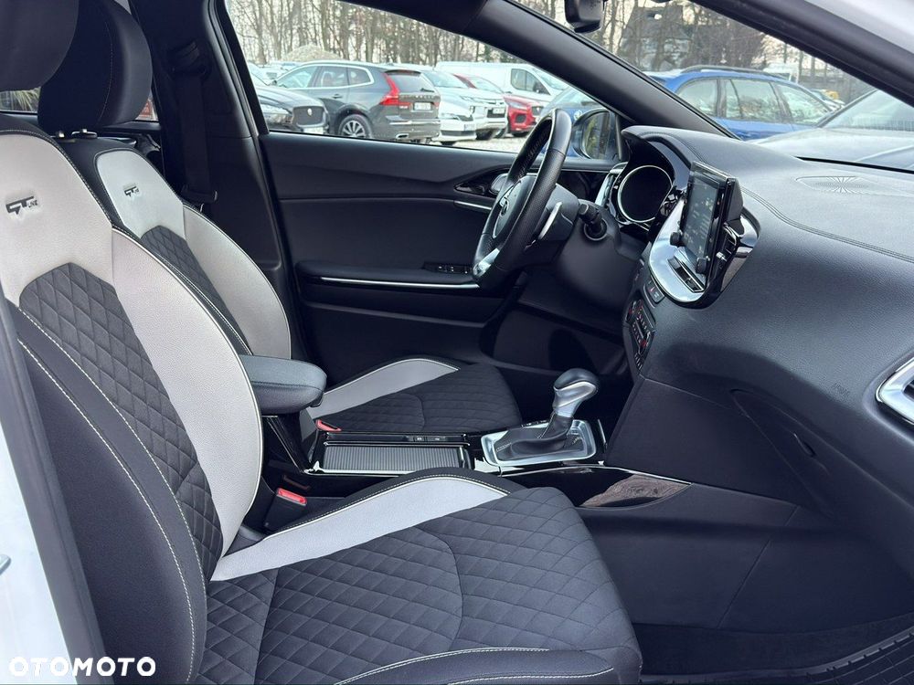 Kia ProCeed 1.4 T-GDI GT Line DCT - 20