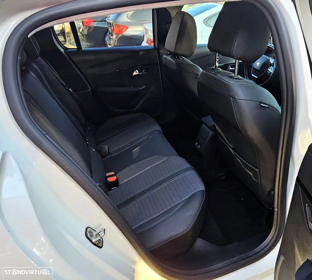 Peugeot e-208 50 kWh Allure Pack - 8