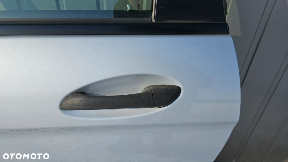 Drzwi lewe tylne Mercedes B-klasa W245 lewy tył 761 kompletne - 4