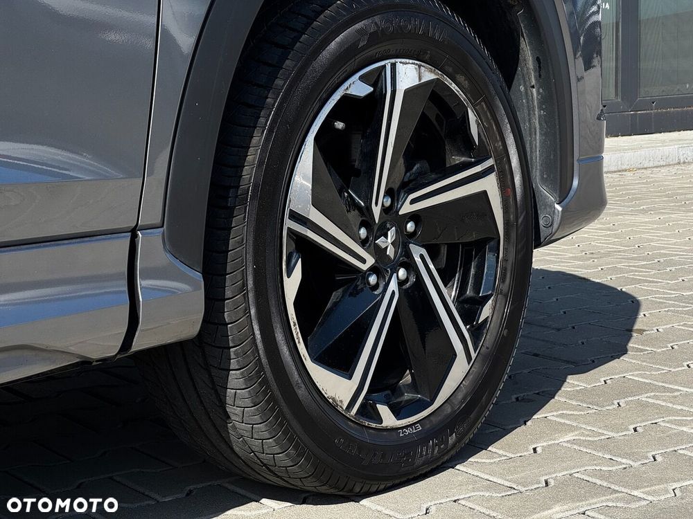 Mitsubishi Eclipse Cross - 11