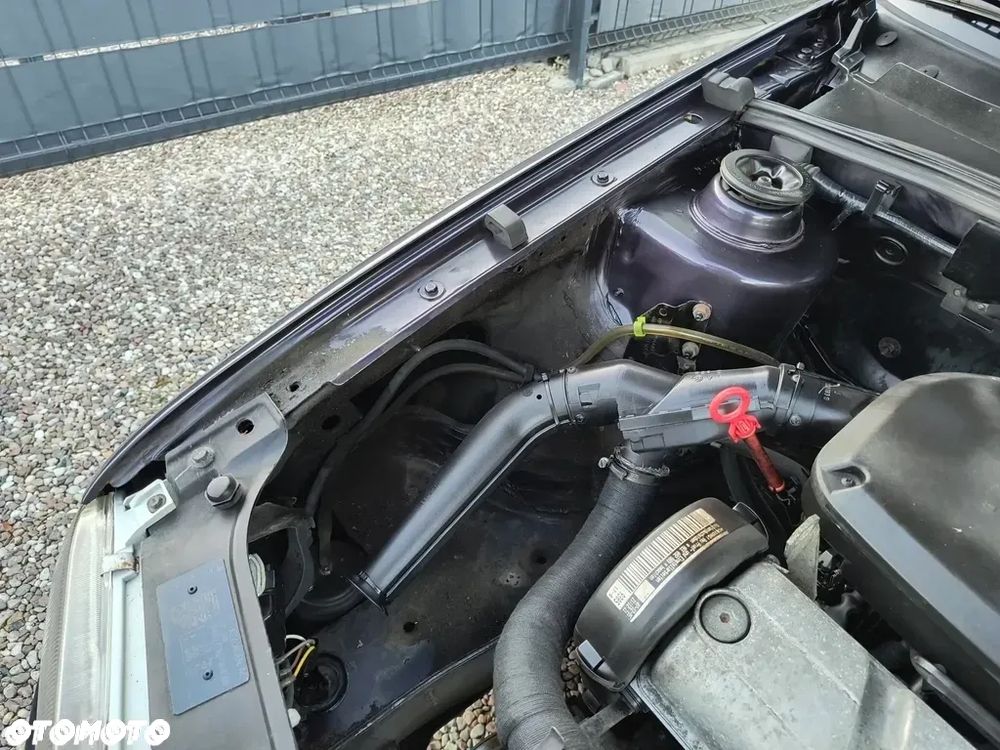 Volkswagen Golf - 22