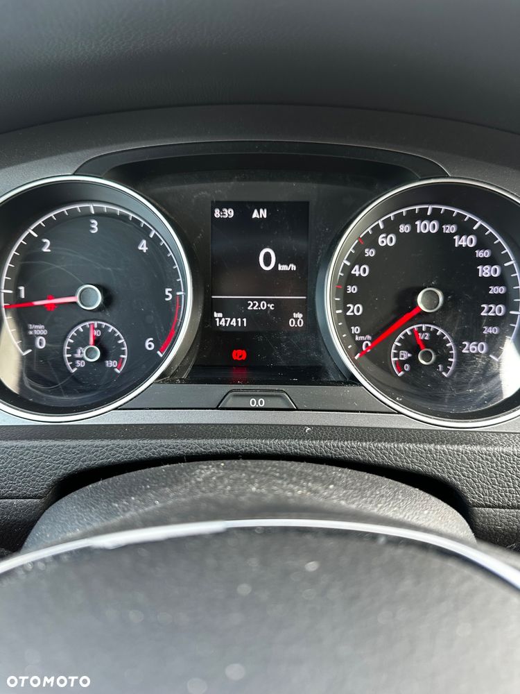 Volkswagen Golf - 11