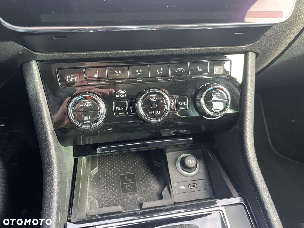 Skoda Superb 2.0 TDI SCR L&K DSG - 21