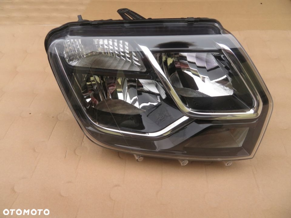 REFLEKTOR PRAWY DACIA DUSTER I LIFT 13-18R KRAKÓW - 4