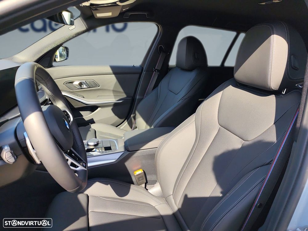 BMW 320 d Pack Desportivo M Pro Auto - 11