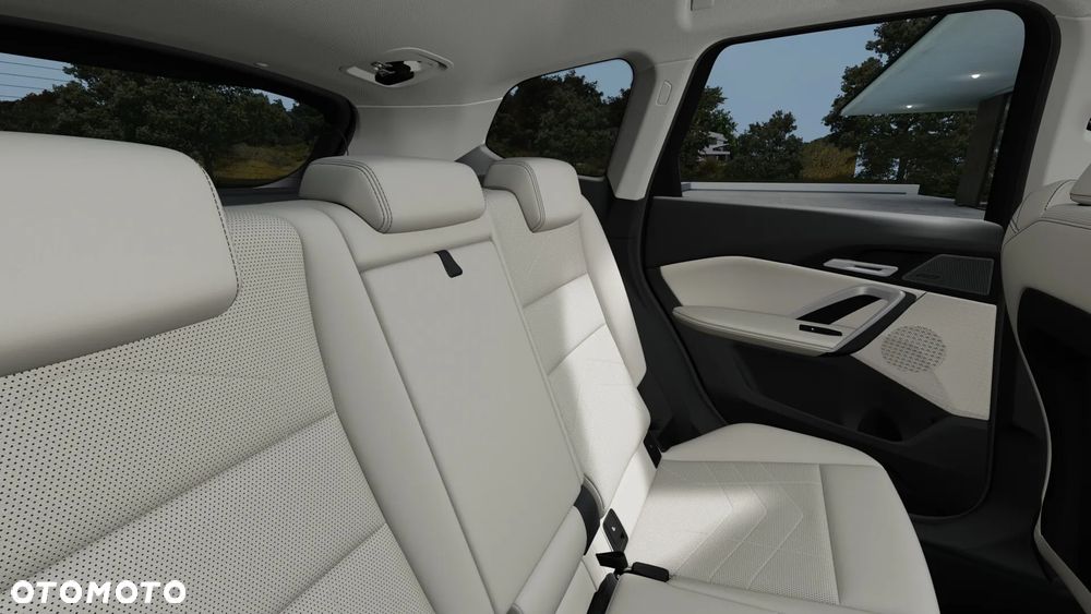 BMW X1 sDrive18d - 13