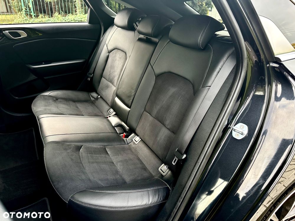 Kia ProCeed 1.4 T-GDI DCT7 OPF GT LINE - 31