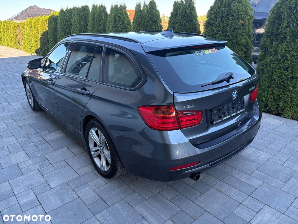 BMW Seria 3 318d Sport Line EU6 - 12